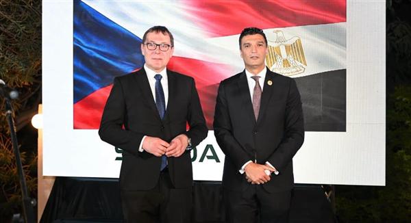 ارتفاع التجارة السلعية بين مصر والتشيك إلى 800 مليون دولار في 2025